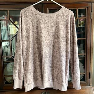 Women’s large pink leopard print sweatshirt